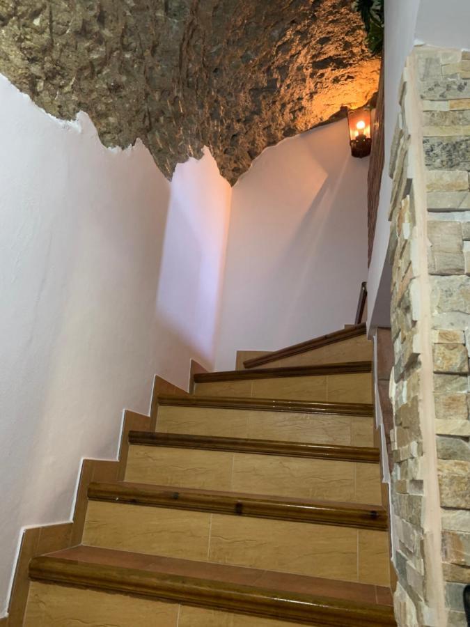 Casa Cueva "Las Calcetas" Guest House Setenil De Las Bodegas Exterior foto